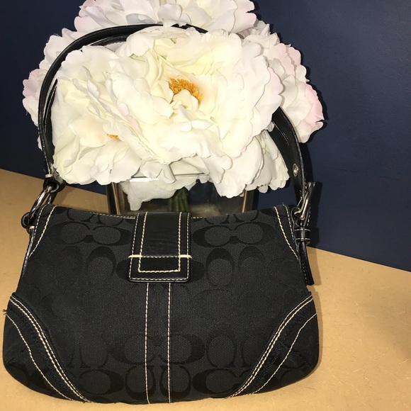 Coach black purse - Picture 4 of 7